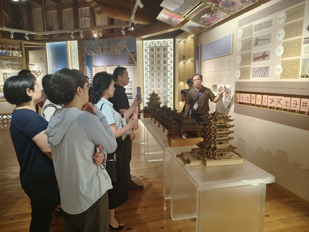 市委统战部开展“同心赋能·聚力振兴”帮扶活动